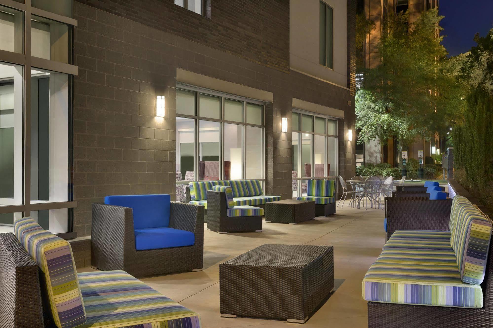 Home2 Suites By Hilton Greenville Downtown מראה חיצוני תמונה